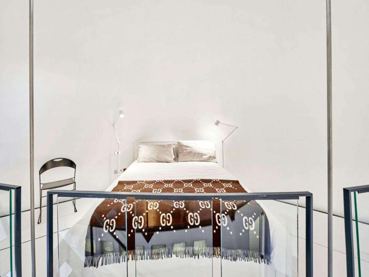 Splendid Apartment In The Historic Center Milan Bagian luar foto